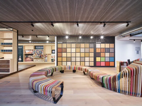 Showroom with a bench in slats all coloured in different shades