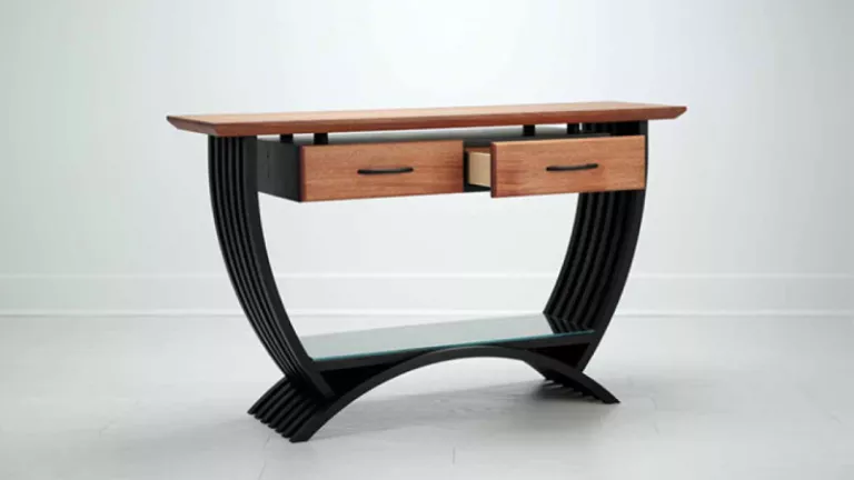 Curvy Console