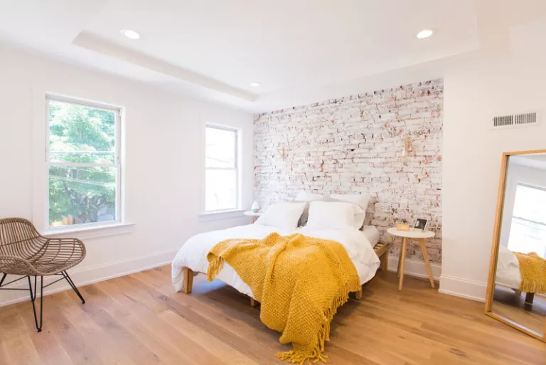 15 N Mary St | Dust Homes