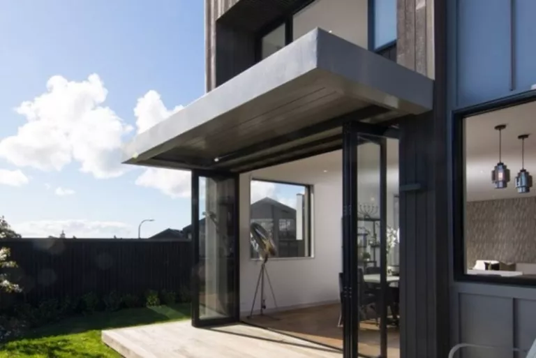 Towai St House
